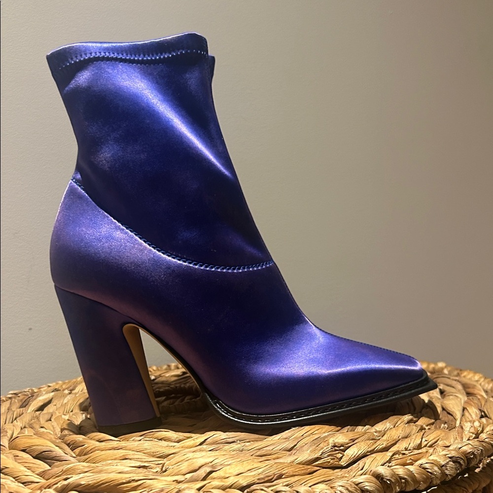 Jimmy Choo Shimmering Purple Heeled Boots - Picture 7 of 10
